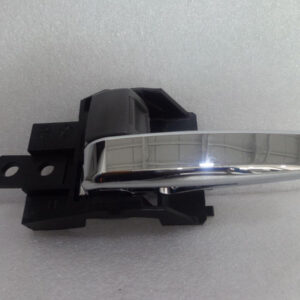 Jalador de puerta MITSUBISHI L200/MONTERO SPORT 2009-2015 – Código 5716A615HA