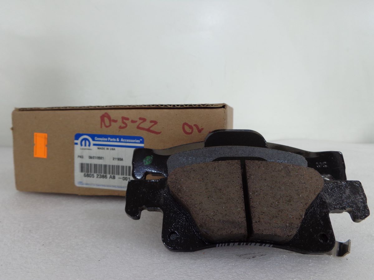 Pastillas de freno trasero CJDR GRAND CHEROKEE/DURANGO – Código 68052386AB