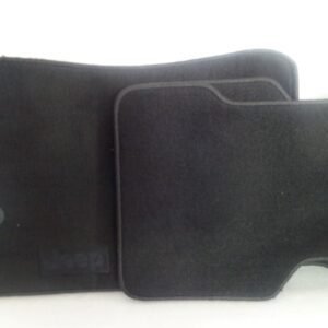 Pisos de alfombra jeep CJDR 300/CHALLENGER/CHARGER/WRANGLER/GRAND CHEROKEE/DURANGO 2001-2019 – Código 6AA48TRMAB