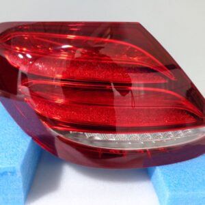 Stop trasero lh MERCEDES C300 – Código A2139067700